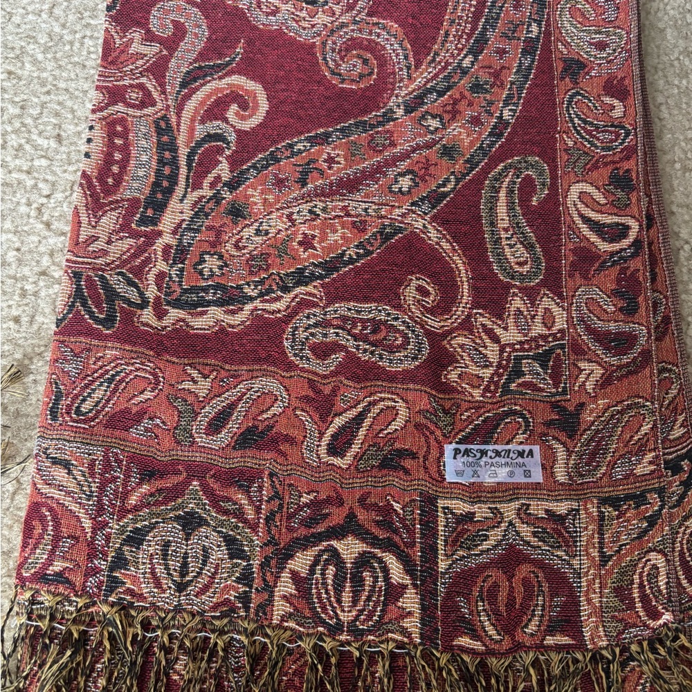 Pashmina Red and Black Paisley 100% Pashmina